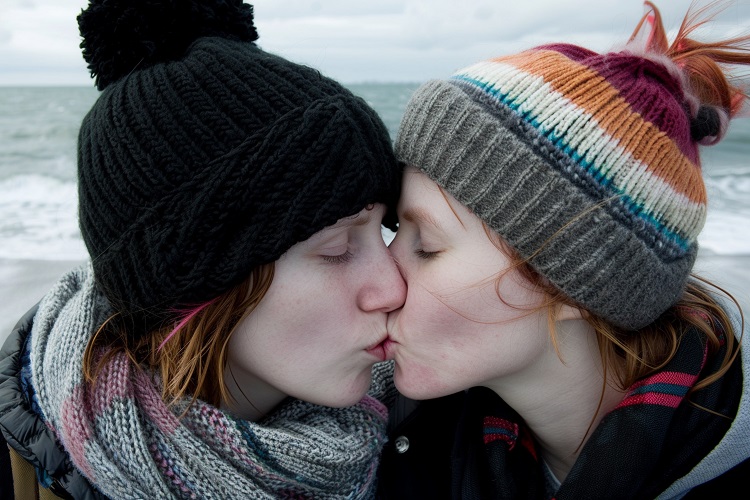 Lesbian Herpes Dating in Nunavut